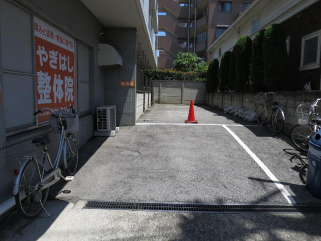 千葉県柏市のやぎはし整体院の駐車場写真�B